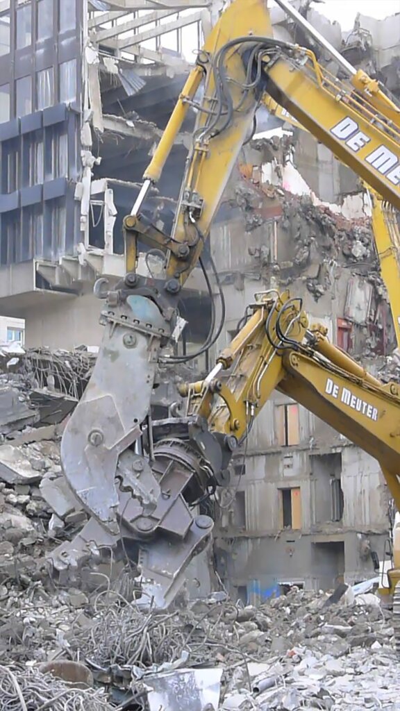 Aglaia Konrad, I ❤️ Rückbau, 2020