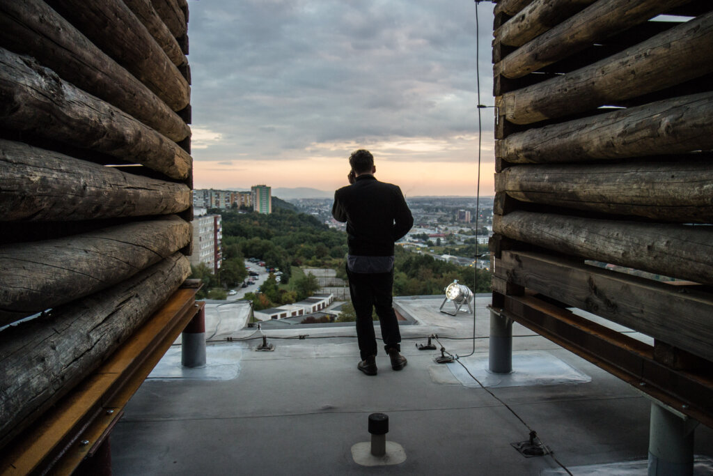Tomáš Džadoň, Pamätník ľudovej architektury, 2013–2016, site-specific instalace, Košice. Foto: archiv autora